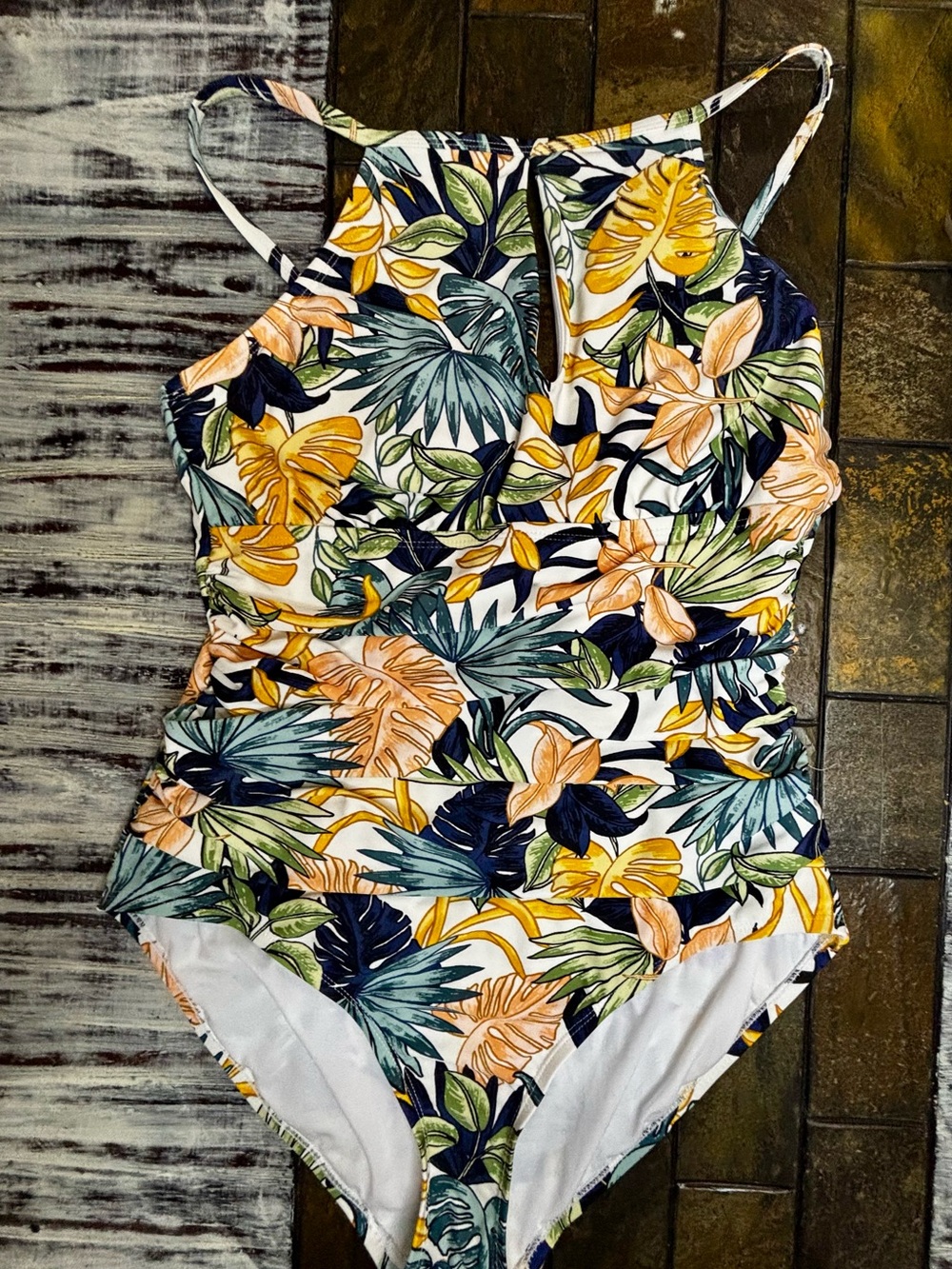 Ellen Tracy Floral Tropical One Piece Swimsuit Size 14 large Yellow Palms White - Picture 9 of 11